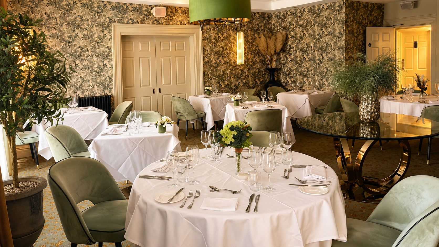 Nuthurst Grange dining room set for restaurant service